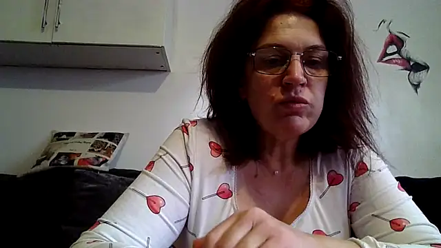 RubyyRosee online show from April 5, 7:38 am