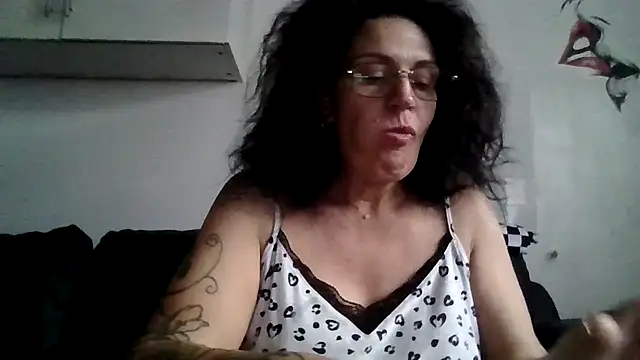 Snapshot of RubyyRosee chatting on June 28, 5:46 am RubyyRosee online show from June 28, 5:46 am