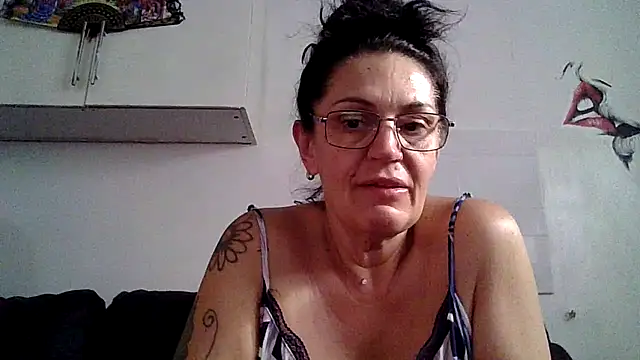 Snapshot of RubyyRosee chatting on July 1, 5:42 am RubyyRosee online show from July 1, 5:42 am