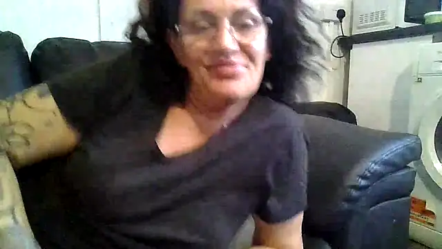 Snapshot of RubyyRosee chatting on July 10, 6:07 am RubyyRosee online show from July 10, 6:07 am