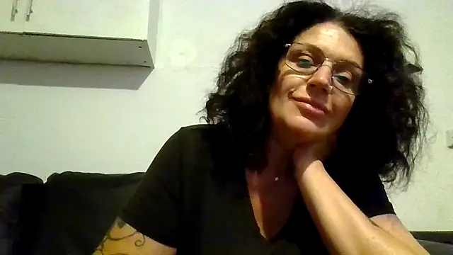 Snapshot of RubyyRosee chatting on July 13, 5:43 am RubyyRosee online show from July 13, 5:43 am