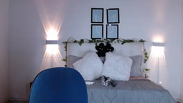 Megan 05  online show from November 23, 6:19 pm