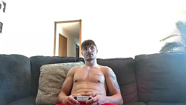 Snapshot of derekmontana2 chatting on June 17, 10:54 pm derekmontana2 online show from June 17, 10:54 pm