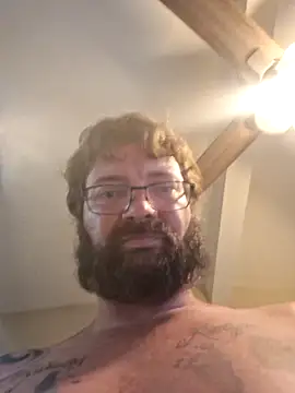 Snapshot of bigdaddypatches37 chatting on September 28, 9:53 pm bigdaddypatches37 online show from September 28, 9:53 pm