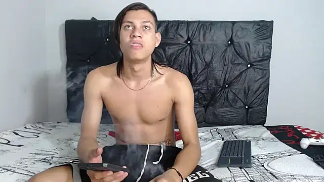 Snapshot of masterbrave420 chatting on September 19, 7:21 am masterbrave420 online show from September 19, 7:21 am