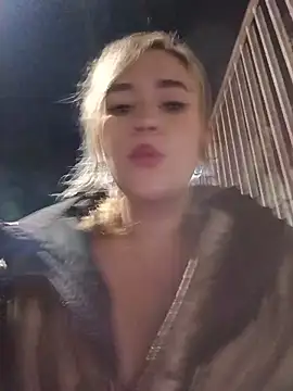 Snapshot of miss_berlyn chatting on May 13, 1:47 am miss berlyn online show from May 13, 1:47 am