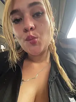 Snapshot of miss_berlyn chatting on May 27, 7:11 pm miss berlyn online show from May 27, 7:11 pm
