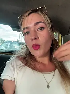 Snapshot of miss_berlyn chatting on June 1, 7:26 pm miss berlyn online show from June 1, 7:26 pm