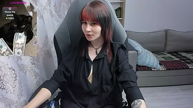 MistyDark online show from February 5, 11:59 am