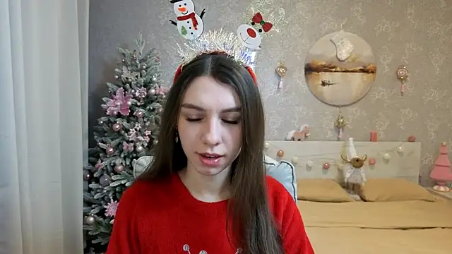 Snapshot of KellyShines chatting on December 22, 3:31 pm KellyShines online show from December 22, 3:31 pm