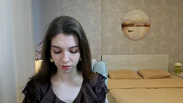 KellyShines online show from April 27, 1:09 pm