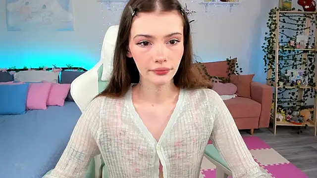 Snapshot of Zoe_Vee chatting on July 22, 3:20 am Zoe Vee online show from July 22, 3:20 am