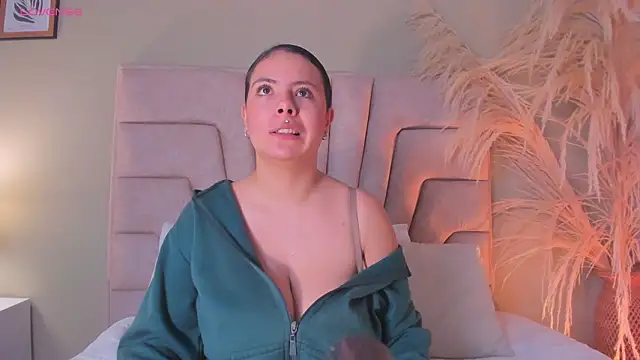 angelica cross  online show from March 15, 11:38 am