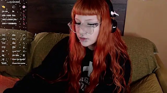 mia  yui online show from March 29, 12:32 am