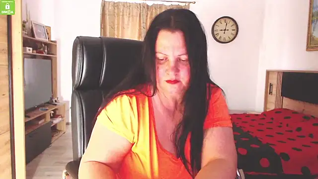 KendraSecrets online show from September 25, 2:10 pm