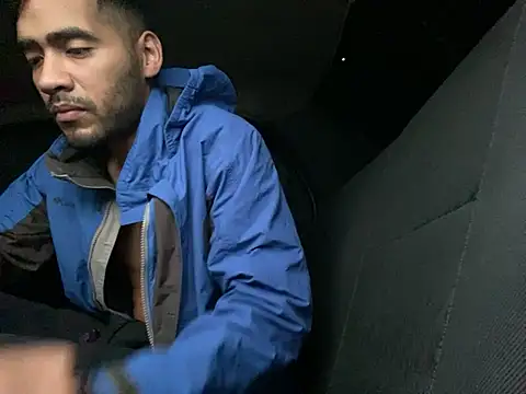 Snapshot of Emabracamonte95 chatting on July 19, 11:47 am Emabracamonte95 online show from July 19, 11:47 am