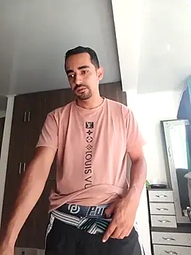 stivenlujan69 online show from November 21, 1:21 pm