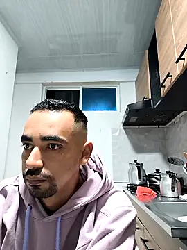 stivenlujan69 online show from January 19, 12:58 am