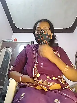 Snapshot of sexy_aaru chatting on July 16, 5:30 pm sexy aaru online show from July 16, 5:30 pm
