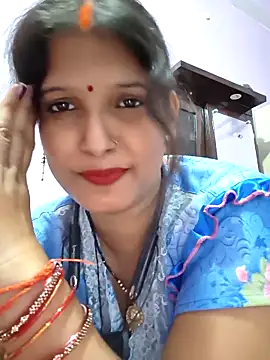Snapshot of Sonalihot_ chatting on April 23, 11:42 am Sonalihot online show from April 23, 11:42 am