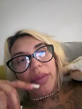 Snapshot of Princess-Jasmine07 chatting on March 23, 4:44 pm Princess-Jasmine07 online show from March 23, 4:44 pm