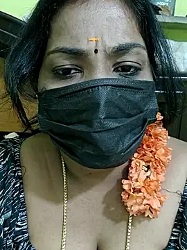 Snapshot of Tamil_Mithra chatting on March 8, 5:39 pm Tamil Mithra online show from March 8, 5:39 pm