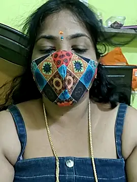 Snapshot of Tamil_Mithra chatting on April 5, 2:47 pm Tamil Mithra online show from April 5, 2:47 pm