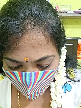Snapshot of Tamil_Mithra chatting on April 7, 8:37 am Tamil Mithra online show from April 7, 8:37 am
