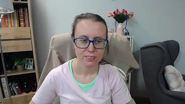 Snapshot of sweetxLizzy chatting on May 28, 4:54 am sweetxLizzy online show from May 28, 4:54 am