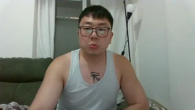 Snapshot of KaylanBMB chatting on June 3, 11:54 pm KaylanBMB online show from June 3, 11:54 pm