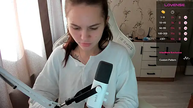 Snapshot of yourdreamm_ chatting on September 10, 7:08 am yourdreamm online show from September 10, 7:08 am