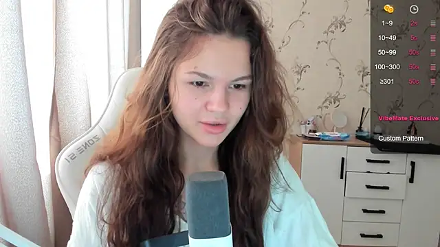 Snapshot of yourdreamm_ chatting on September 15, 7:41 am yourdreamm online show from September 15, 7:41 am