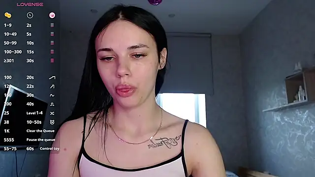 Snapshot of Kseni_a chatting on May 25, 12:22 pm Kseni a online show from May 25, 12:22 pm