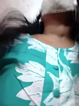 Snapshot of snighdha chatting on April 22, 3:57 pm snighdha online show from April 22, 3:57 pm
