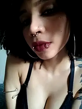 Snapshot of bettyboo2801 chatting on May 1, 10:03 pm bettyboo2801 online show from May 1, 10:03 pm