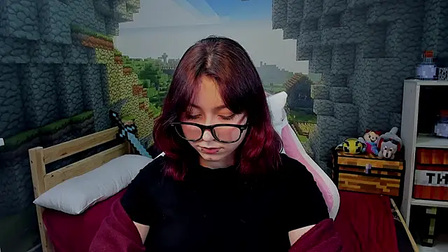 ClaraParks online show from February 3, 6:24 pm