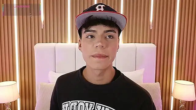 Dulcey  online show from February 19, 4:19 am