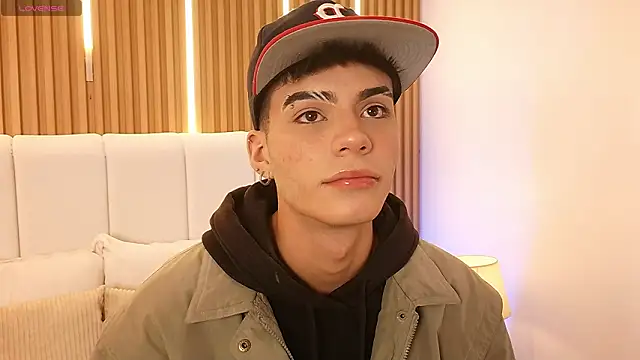 Dulcey  online show from March 17, 4:39 am