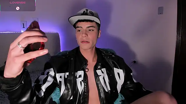 Dulcey  online show from April 22, 11:12 am