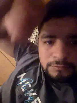 UntidyGuar online show from November 4, 10:42 pm