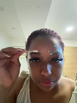 Snapshot of _Zahara_ chatting on May 8, 10:59 pm Zahara online show from May 8, 10:59 pm
