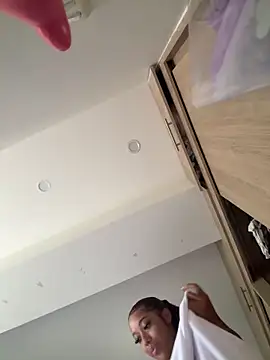 Snapshot of _Zahara_ chatting on May 11, 10:07 pm Zahara online show from May 11, 10:07 pm