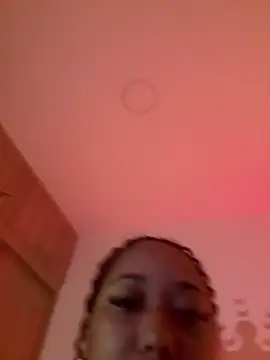 Snapshot of _Zahara_ chatting on May 27, 11:02 pm Zahara online show from May 27, 11:02 pm