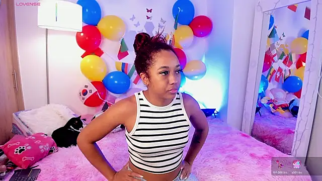 Snapshot of _Zahara_ chatting on June 20, 3:26 pm Zahara online show from June 20, 3:26 pm