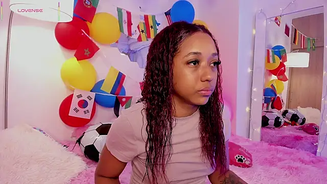 Snapshot of _Zahara_ chatting on June 28, 11:11 pm Zahara online show from June 28, 11:11 pm