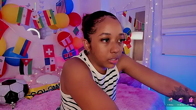 Snapshot of _Zahara_ chatting on June 30, 11:06 pm Zahara online show from June 30, 11:06 pm