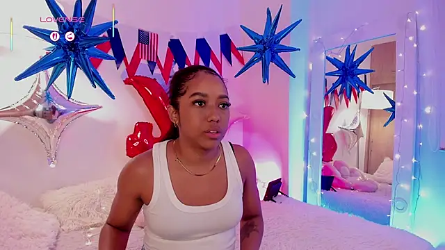 Snapshot of _Zahara_ chatting on July 6, 1:24 am Zahara online show from July 6, 1:24 am