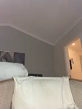 prettydollyy online show from April 7, 8:09 pm