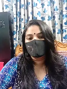 Snapshot of Sofia-0 chatting on October 4, 6:39 pm Sofia-0 online show from October 4, 6:39 pm