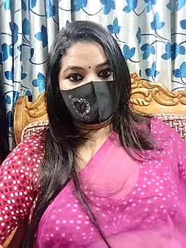 Snapshot of Sofia-0 chatting on October 6, 8:06 pm Sofia-0 online show from October 6, 8:06 pm